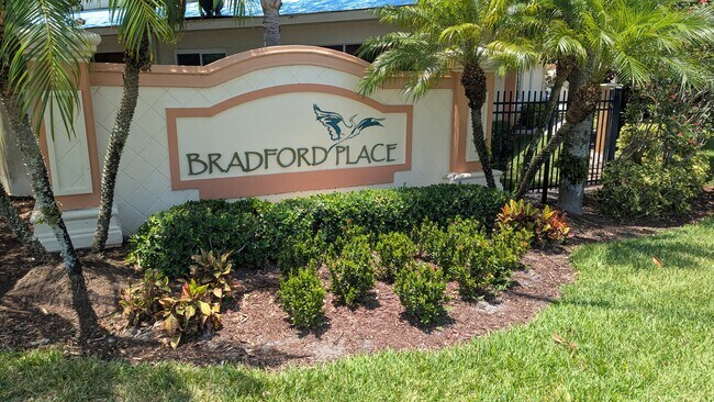 Foto del edificio - 826 Middleton Dr SW
