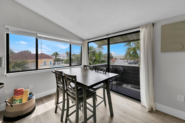 Building Photo - 107 Surf Song Ln