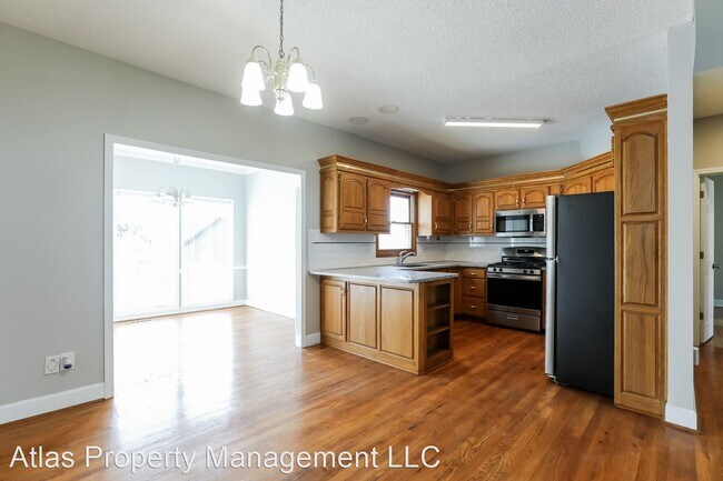 Building Photo - 4 br, 4 bath House - 5401 NE Sunshine Dr
