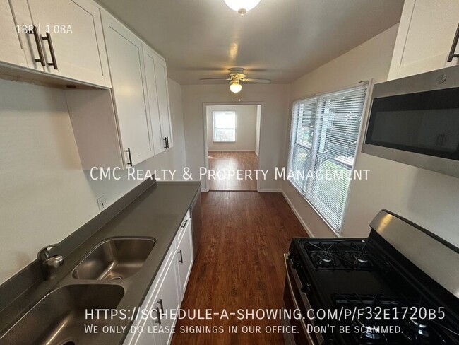 Foto del edificio - 4518 N Banner Dr