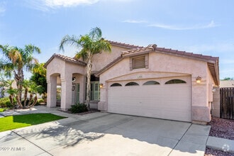 Building Photo - 433 E Jasper Dr