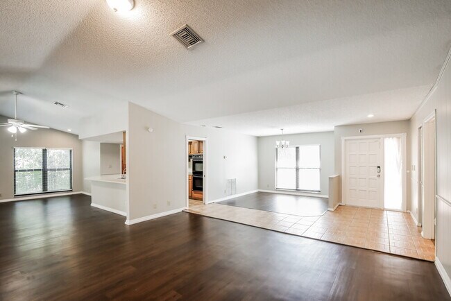 Foto del edificio - 21074 Shady Vista Ln