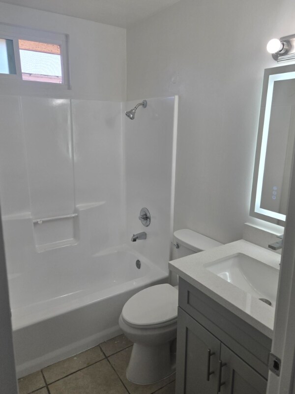 Building Photo - 14906 Lemoli Ave