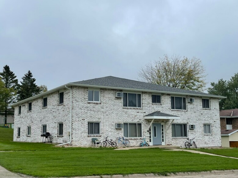 505 Alan Dr Unit 6, Mount Horeb, WI 53572 Room for Rent in Mount