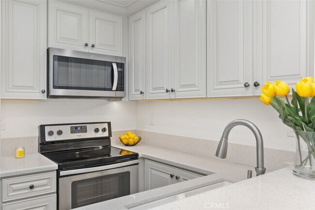 Foto del edificio - 7890 E Spring St