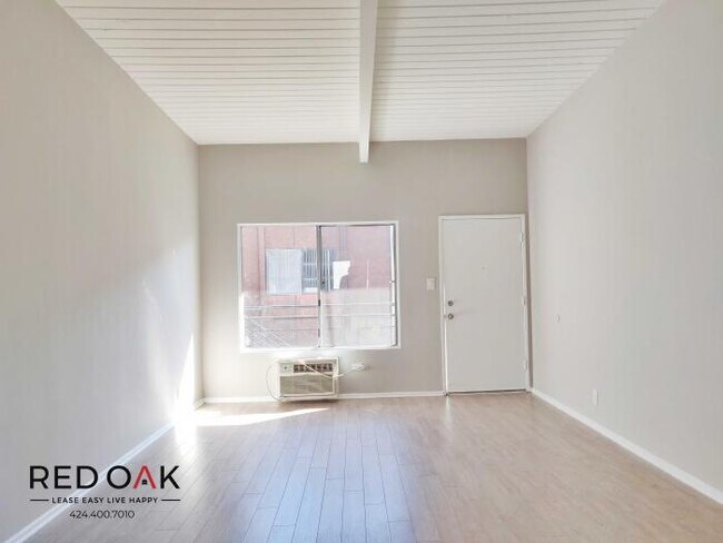 Foto del edificio - 1 bedroom in Los Angeles CA 90028