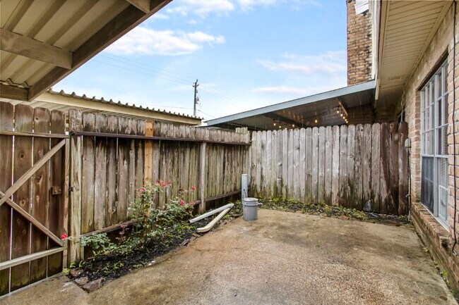 Building Photo - 4729 Indian Trail