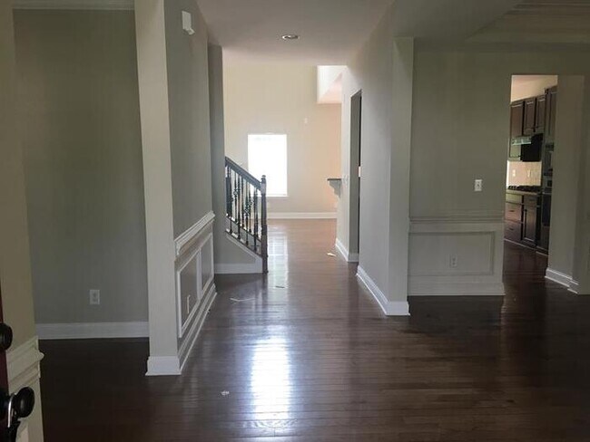 Building Photo - 10243 Tintinhull Dr, Fort Mill, SC, 29707