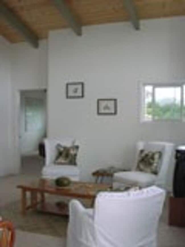 Building Photo - Beautiful Maunawili 2Bedroom Retreat!