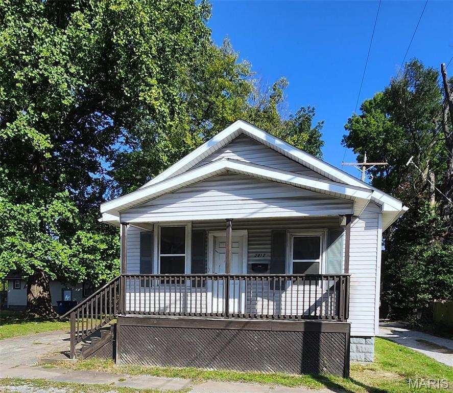 Primary Photo - 2412 Bromley Ave