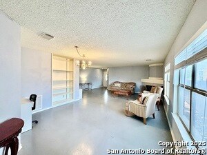 Foto del edificio - 6322 Regency Wood