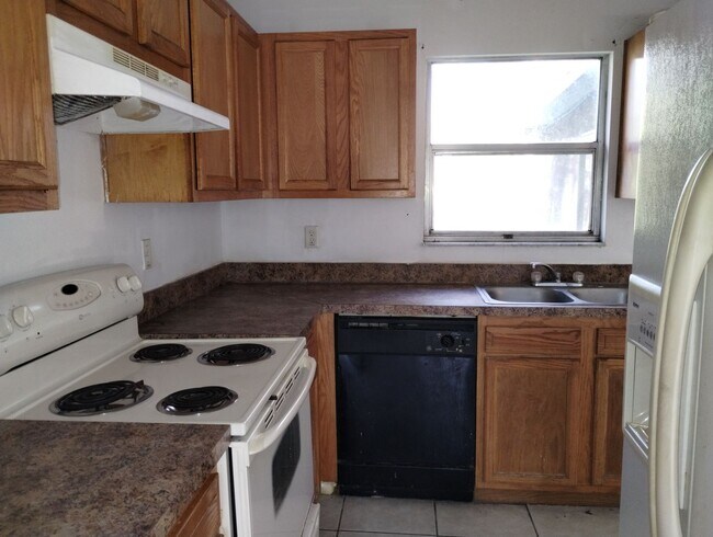 Foto del edificio - 2 Bedroom / 2 Bathroom Rental – Brooksville, Fl