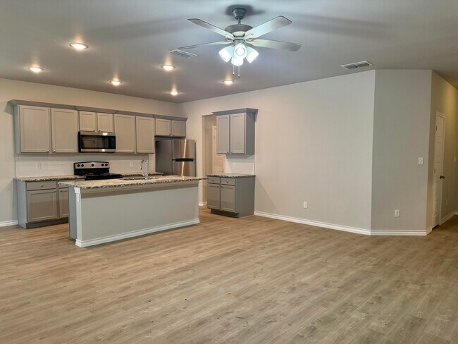 Foto del edificio - 723 E 17th St