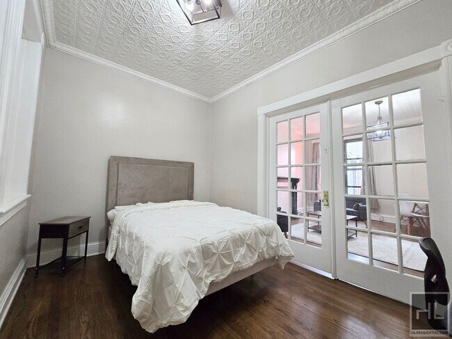 Foto del edificio - St James St furnished rental