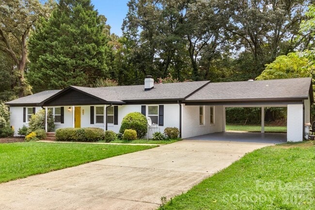 Building Photo - 761 Randa Dr