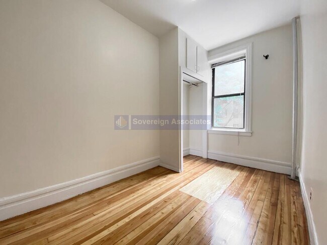 Foto del edificio - 182 Claremont Ave
