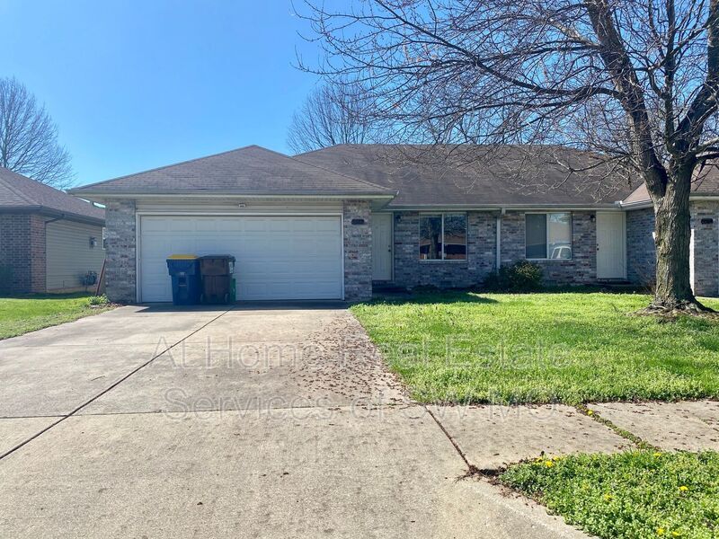 Foto principal - 3382 W Montclair St