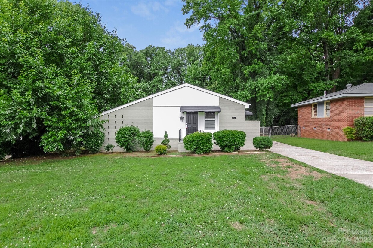 Primary Photo - 1431 Chelveston Dr