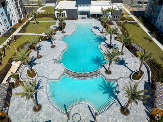 Pool - Grand Cypress