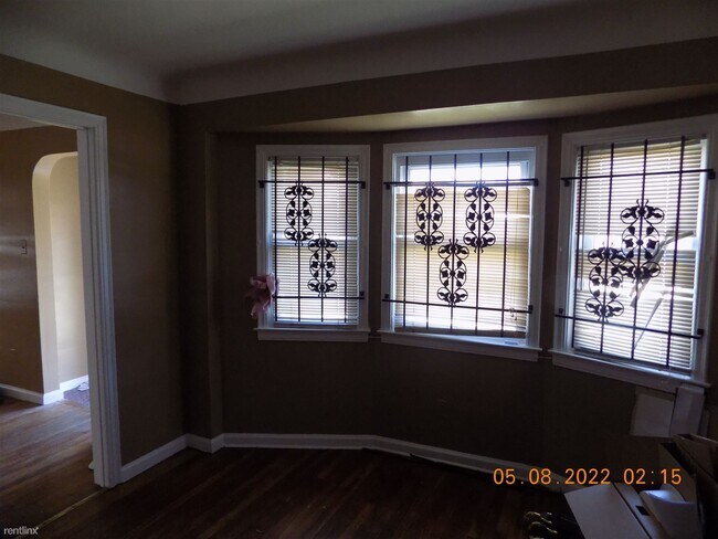 Building Photo - 3 br, 1 bath House - 20411 Charest St