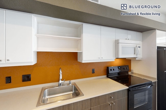 Foto del edificio - 5200 Iron Horse Pkwy