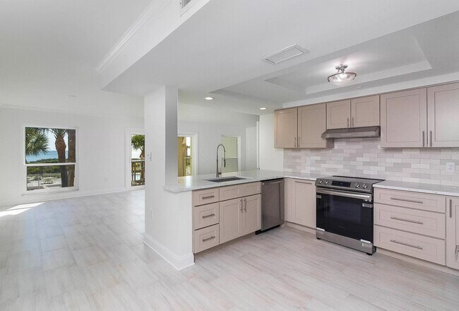 Building Photo - 6170 A1A S