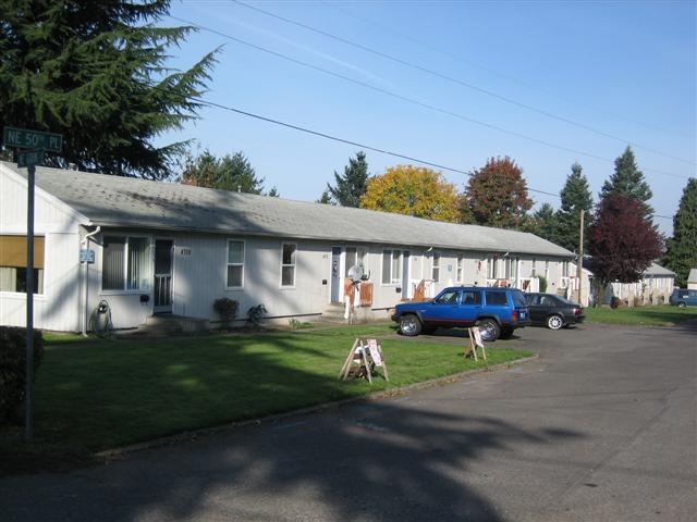 Primary Photo - 50th Place Apartments