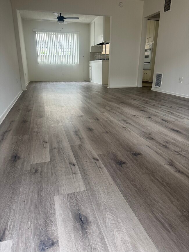 Foto del edificio - Yarmouth Gardens