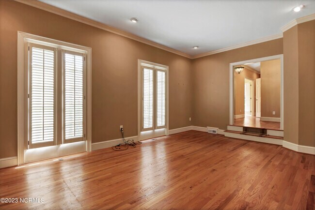 Foto del edificio - 8801 Olympic Ln