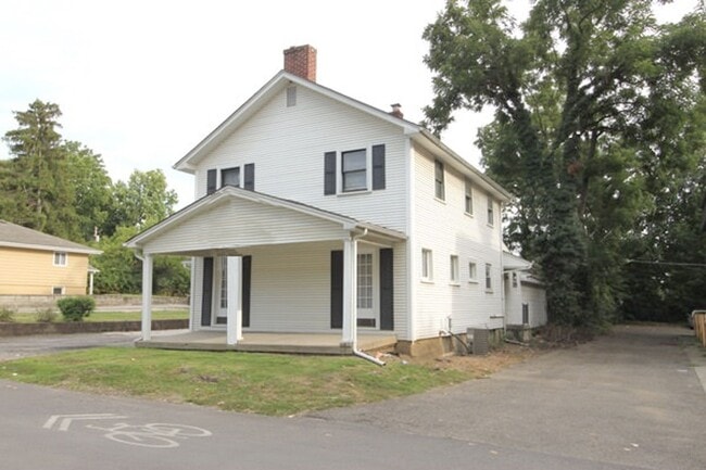 Building Photo - 183 W Patterson Ave