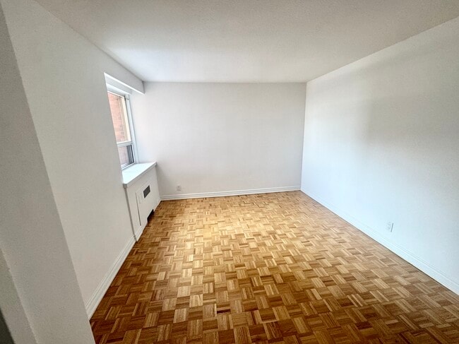 Bedroom - The Towne