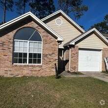 Building Photo - 3056 Yorktown Cir