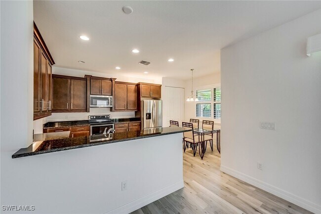 Building Photo - 11623 Meadowrun Cir