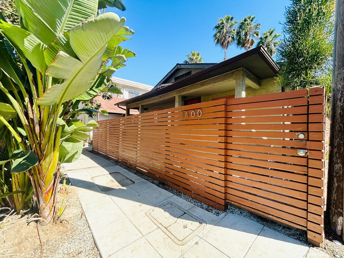 Foto principal - 1400SilverLakeBlvd