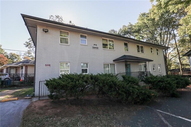 Foto del edificio - 2853 Belvedere Ln