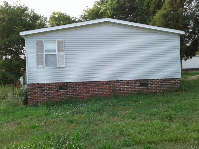 Building Photo - 435 Knotty Pine Cir