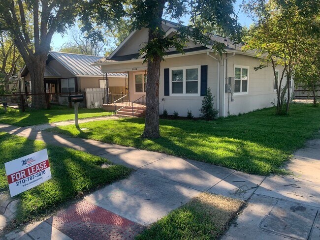 Foto del edificio - **MOVE - IN SPECIAL** MUST SEE!! Beautiful...