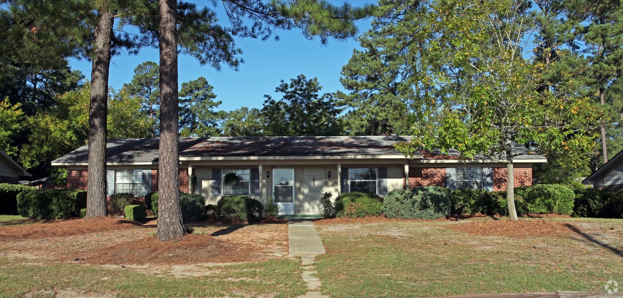 Woodknoll Duplexes Rentals in Augusta at 1015 Patriots Way Augusta, GA