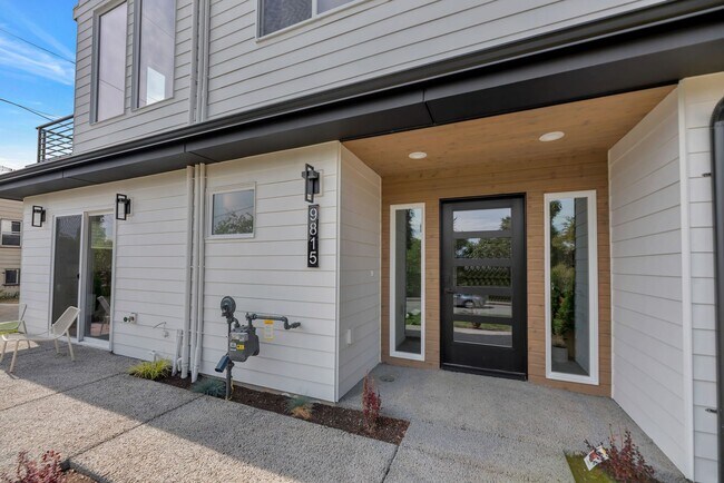 Building Photo - 9815 Linden Ave N