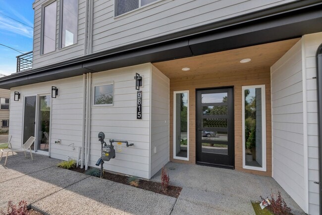 Photo - 9815 Linden Ave Townhome