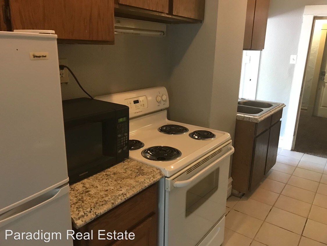 Foto principal - 743 25th St