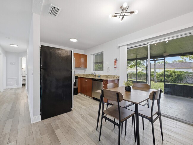 Building Photo - 4862 Andros Dr