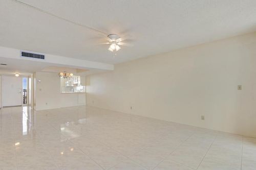 Building Photo - 911 Ocean Dr