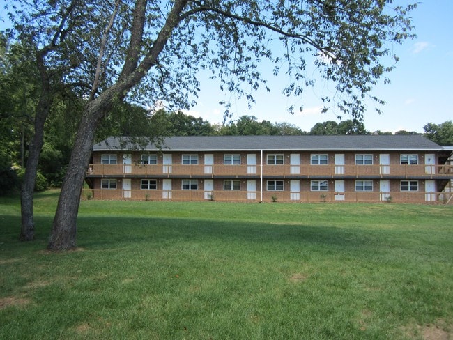 Building Photo - 805 W Aaron Dr