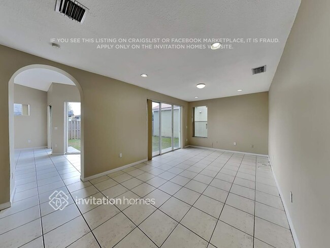 Foto del edificio - 15534 SW 112th Dr