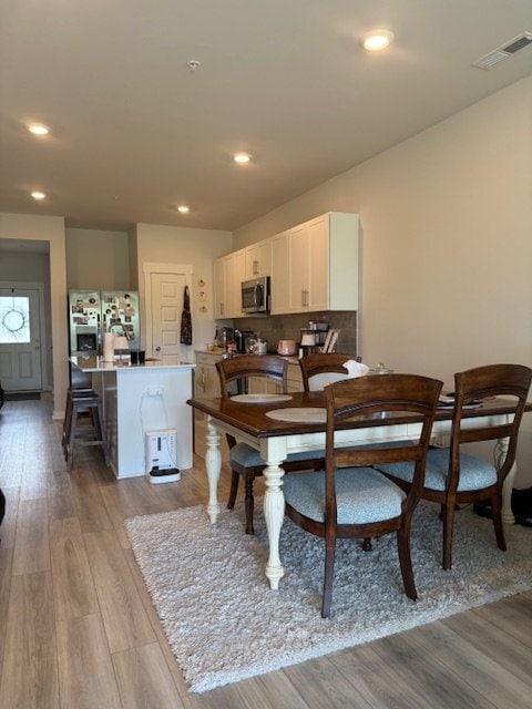 Building Photo - 639 Birdie Dr