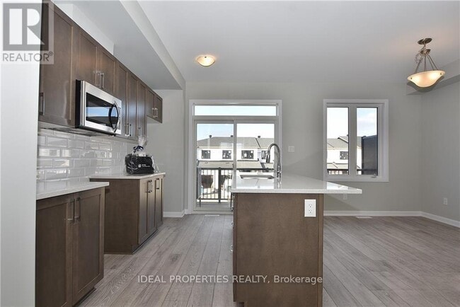 Building Photo - 1121 Speedvale Ct