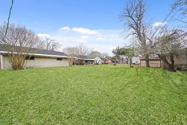 Building Photo - 5610 Arthington Ave