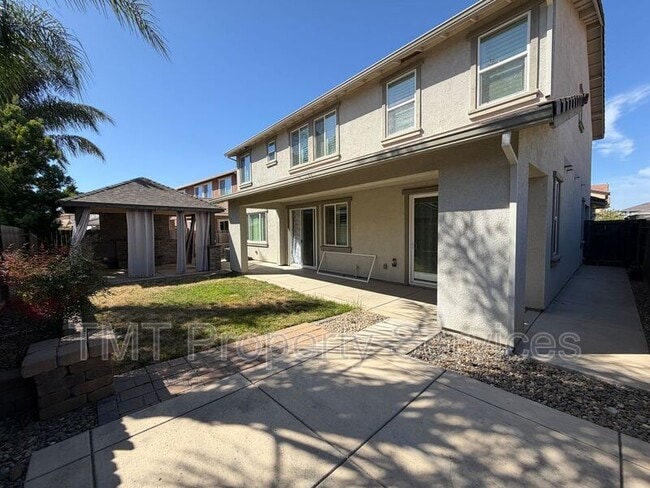 Building Photo - 9554 Sauterne Way