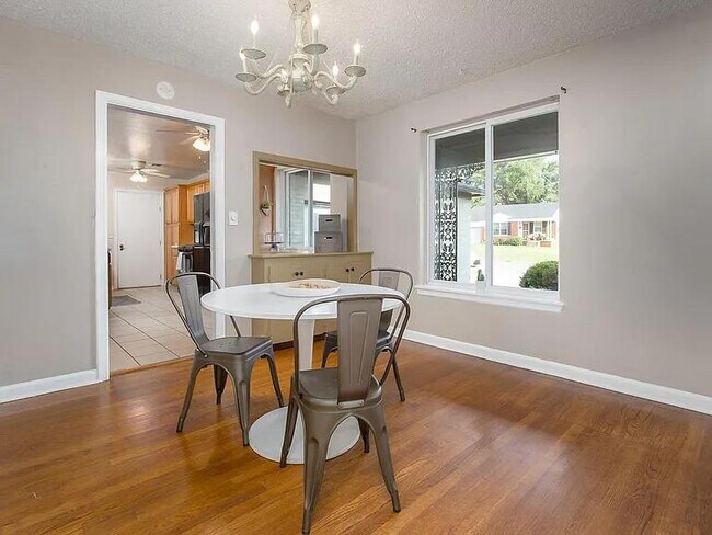 Foto del edificio - 2804 NW 46th St